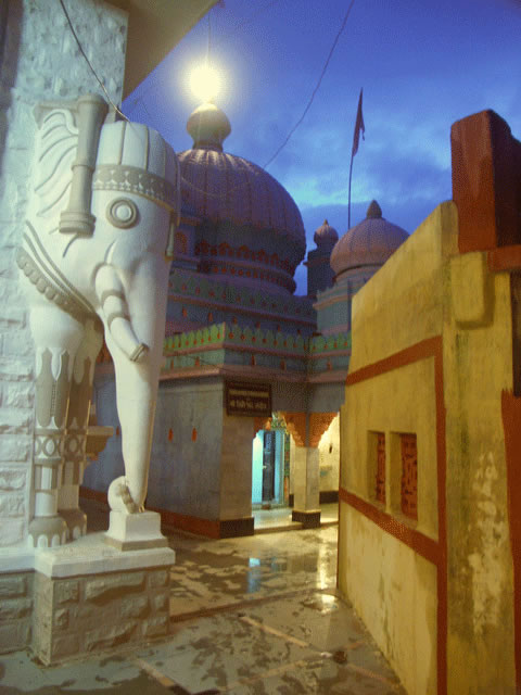 Nityananda Samadi Mandir Temple Ganeshpuri